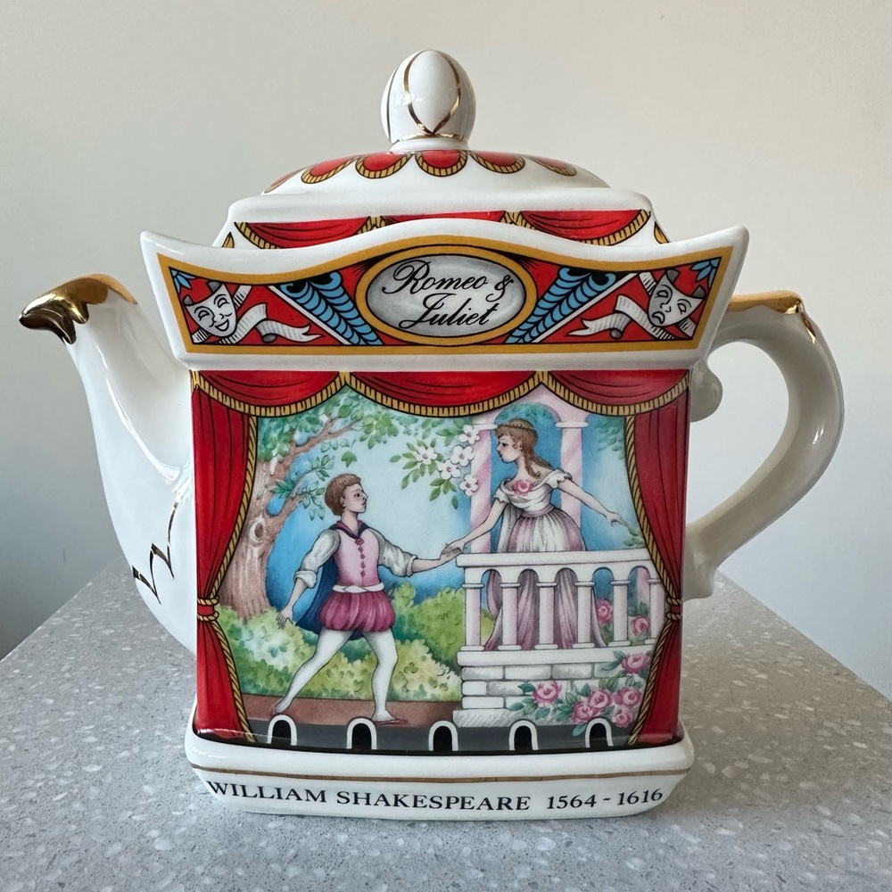Sadler England Romeo and Juliet Shakespeare Porcelain Teapot Rare NWT Vintage